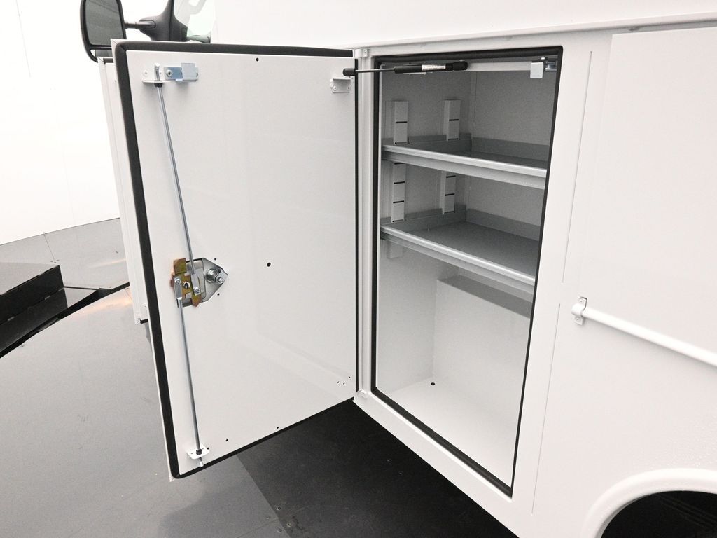 New 2026 Ford E-350 Cutaway - photo 15