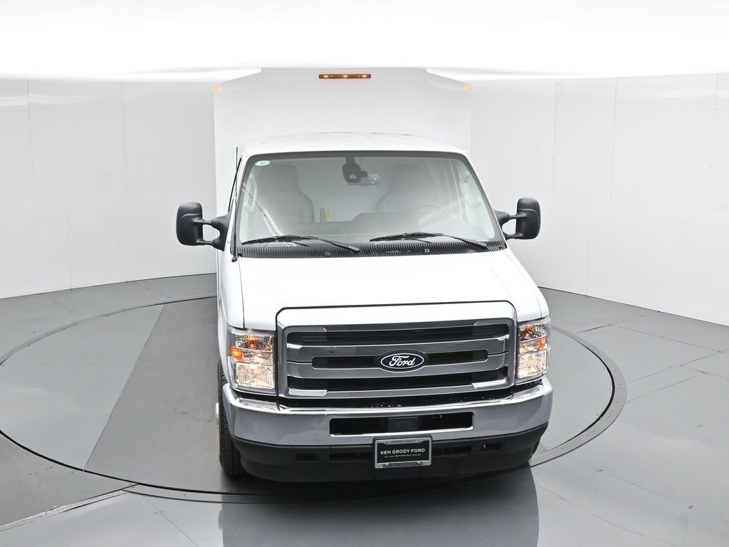 New 2026 Ford E-350 Cutaway - photo 40