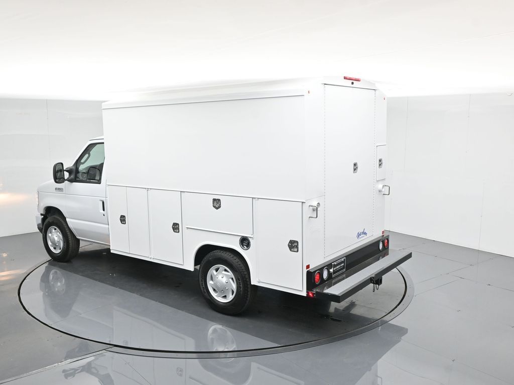 New 2026 Ford E-350 Cutaway - photo 45