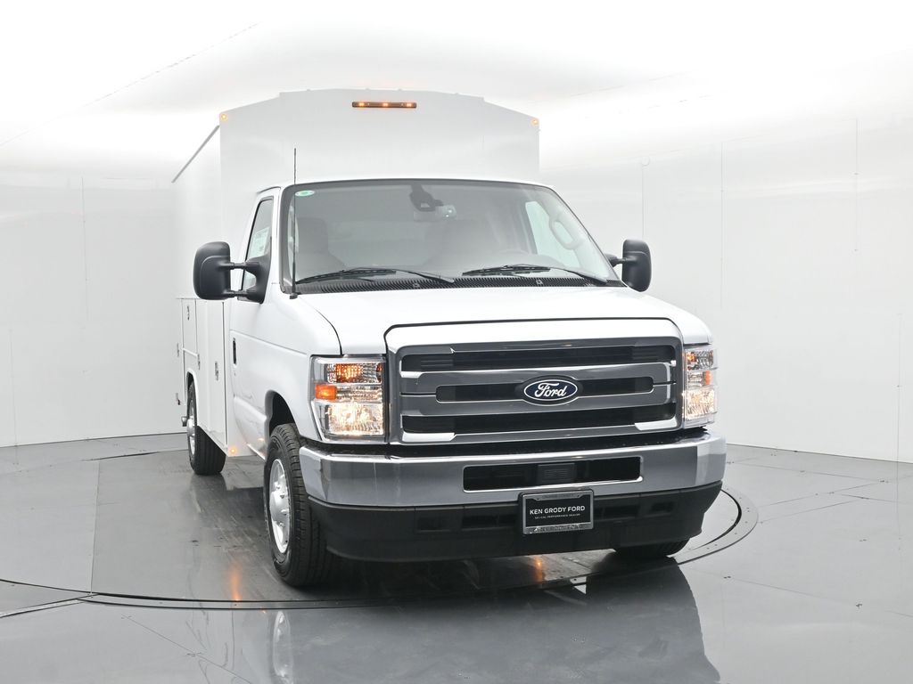 New 2026 Ford E-350 Cutaway - photo 56
