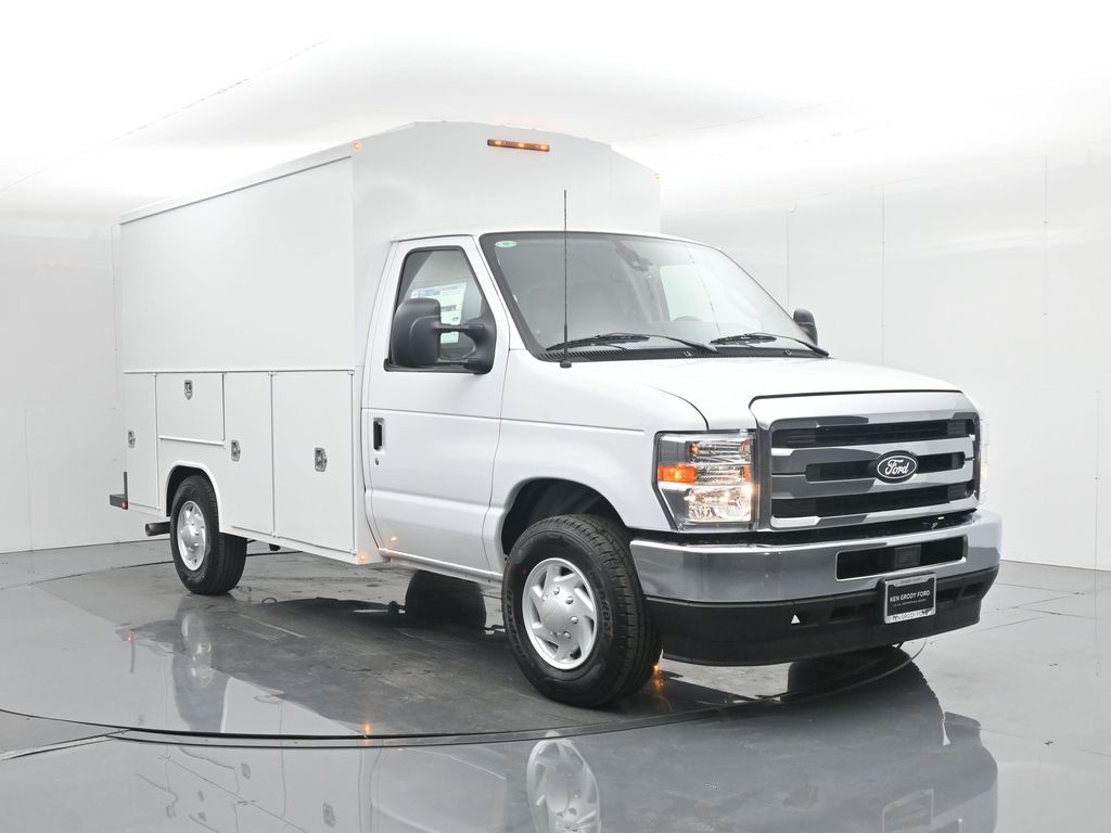 New 2026 Ford E-350 Cutaway - photo 58