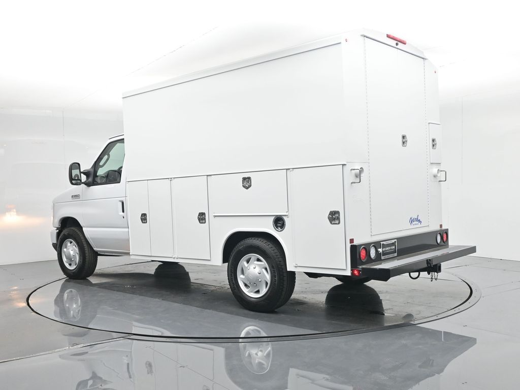 New 2026 Ford E-350 Cutaway - photo 6