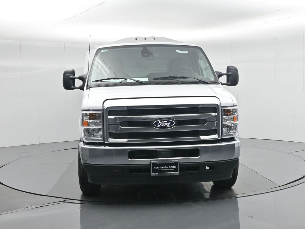 New 2026 Ford E-350 Cutaway - photo 28