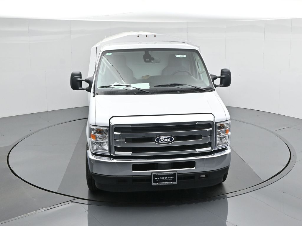 New 2026 Ford E-350 Cutaway - photo 41