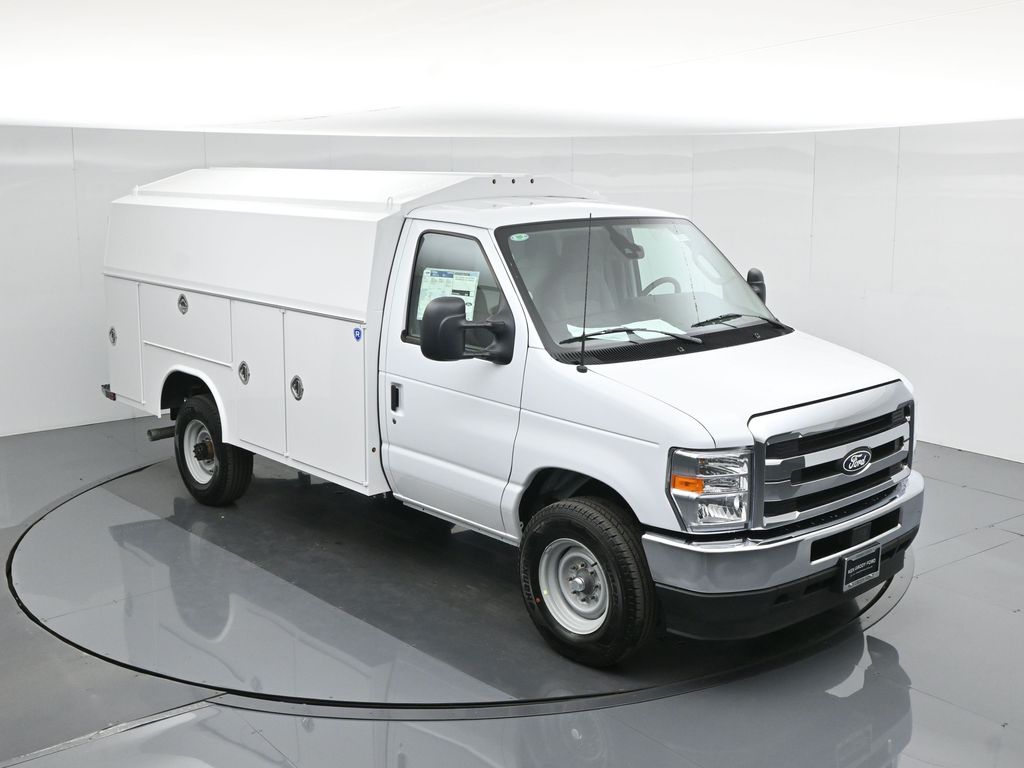 New 2026 Ford E-350 Cutaway - photo 42