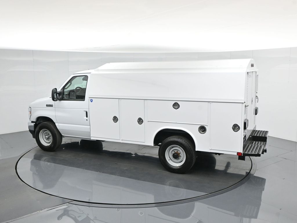New 2026 Ford E-350 Cutaway - photo 46
