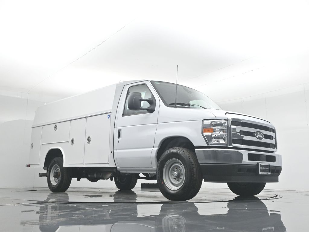 New 2026 Ford E-350 Cutaway - photo 50