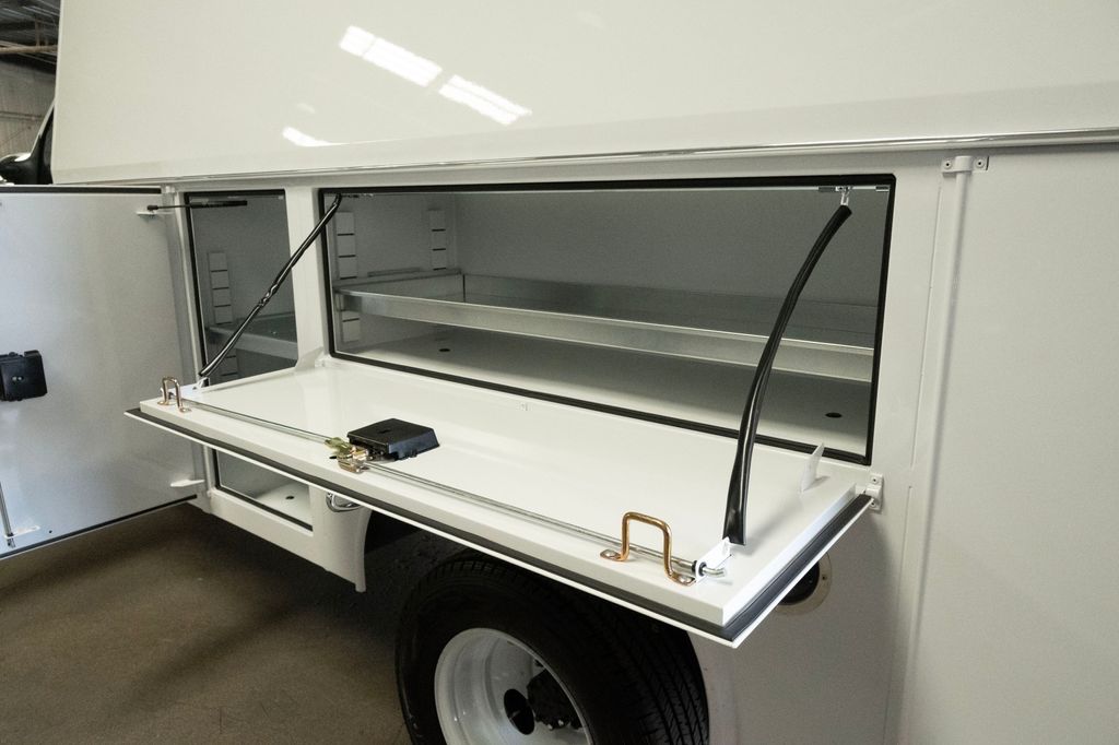 New 2026 Ford E-350 Cutaway - photo 18