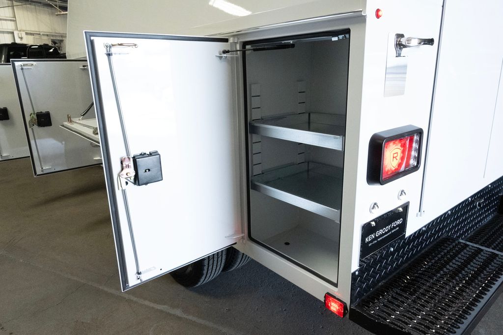 New 2026 Ford E-350 Cutaway - photo 19