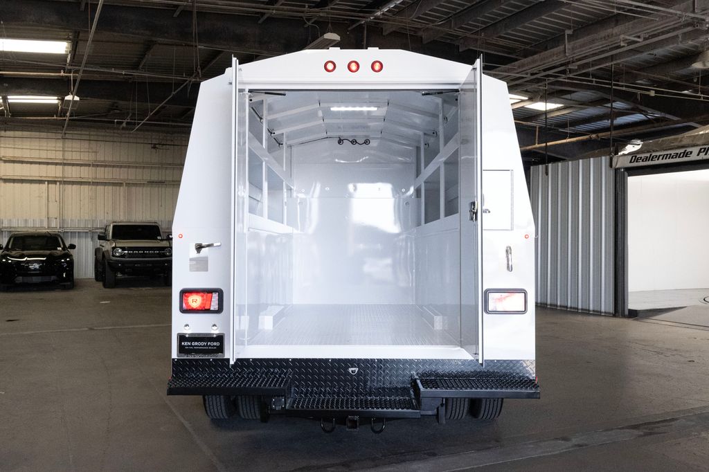 New 2026 Ford E-350 Cutaway - photo 21