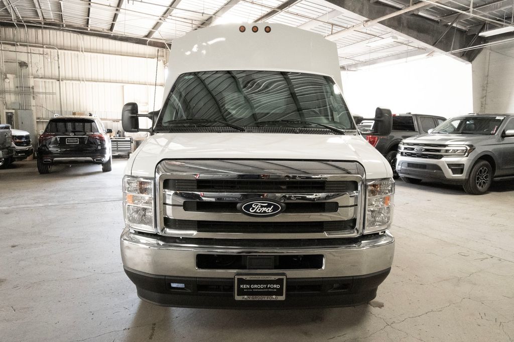 New 2026 Ford E-350 Cutaway - photo 3