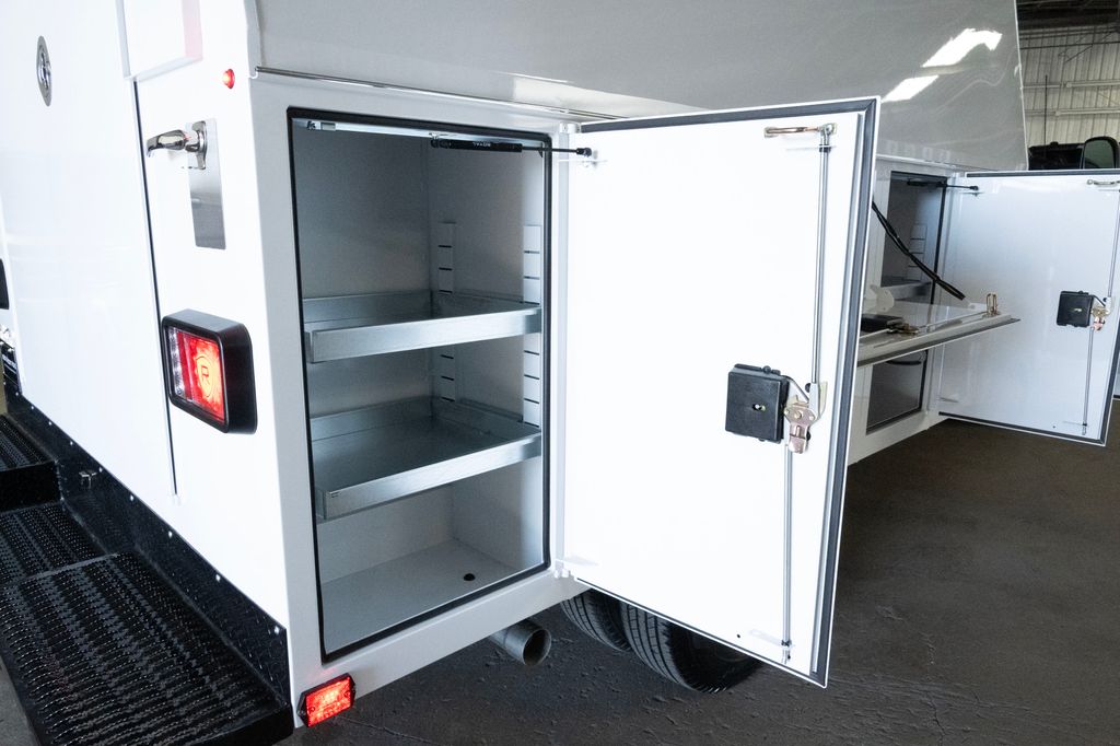 New 2026 Ford E-350 Cutaway - photo 30
