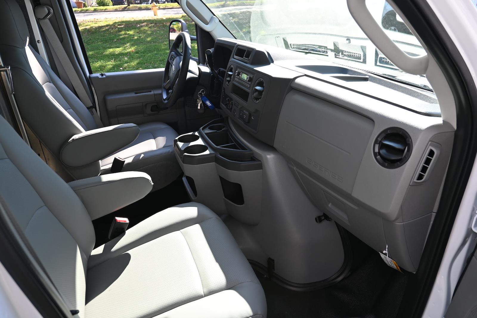 New 2026 Ford E-350 Cutaway - photo 26