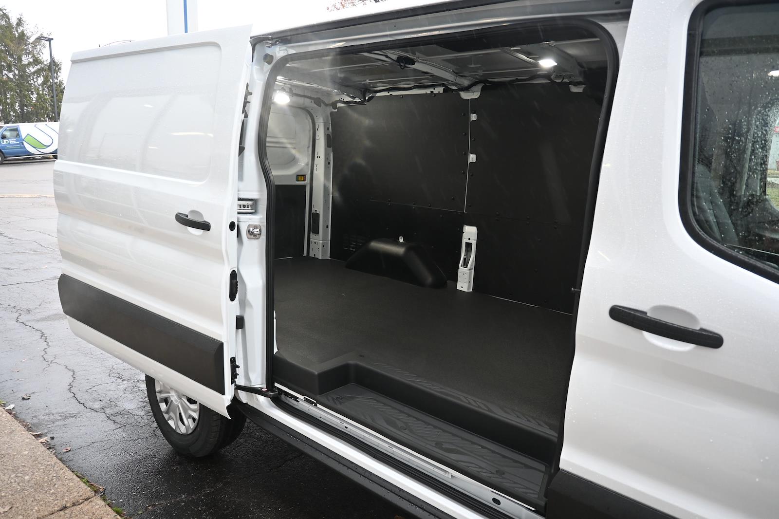 New 2026 Ford Transit 250 Low Roof Empty Cargo Van - photo 5