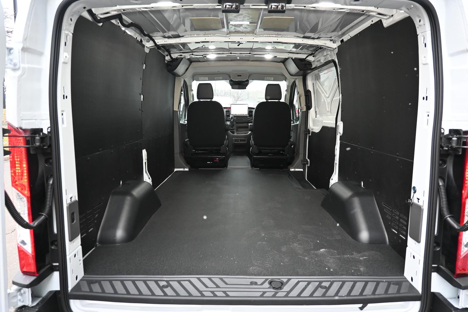 New 2026 Ford Transit 250 Low Roof Empty Cargo Van - photo 5