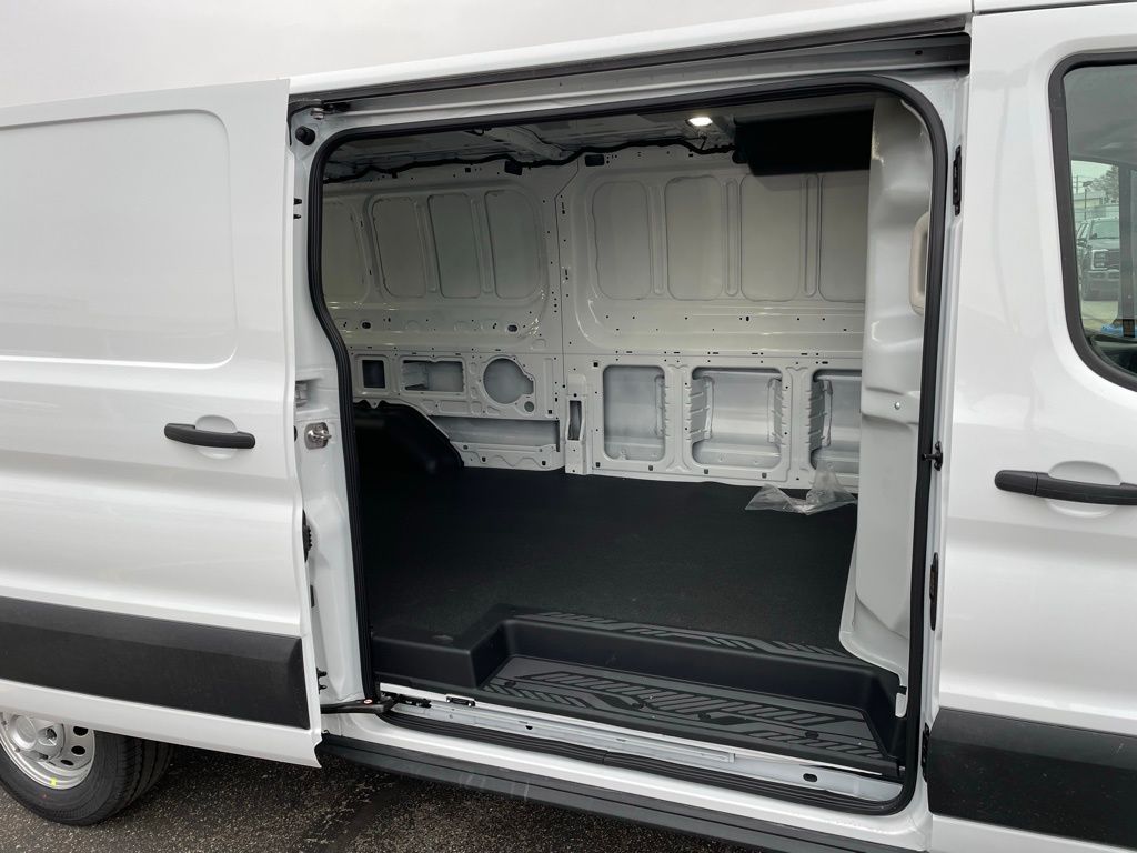 New 2026 Ford Transit 250 Low Roof Empty Cargo Van - photo 17