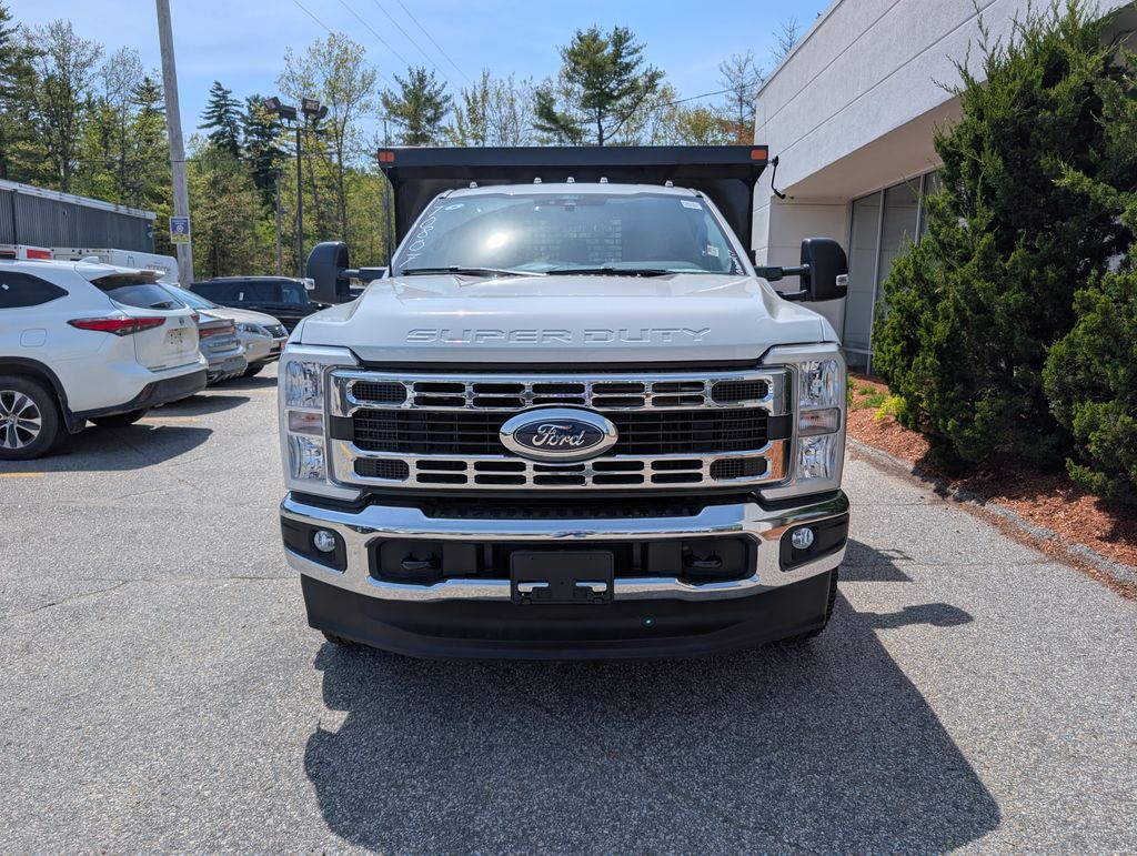 New 2026 Ford F-350 - photo 2