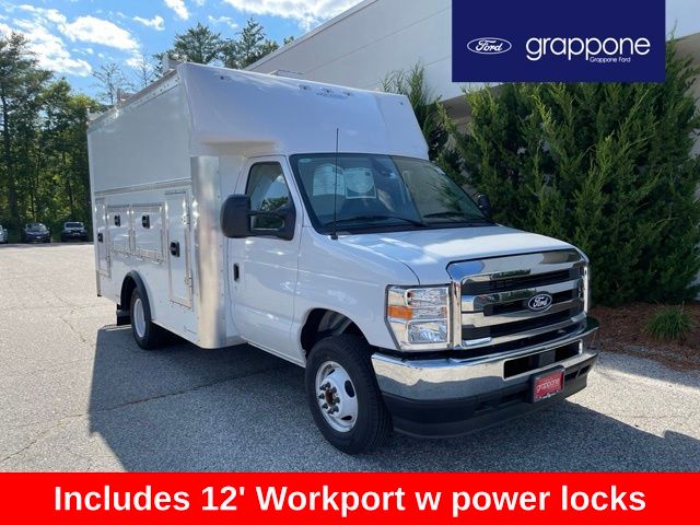 New 2027 Ford E-350 - photo 1