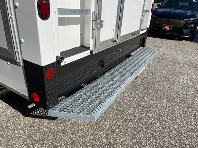 New 2027 Ford E-350 Cutaway - photo 51