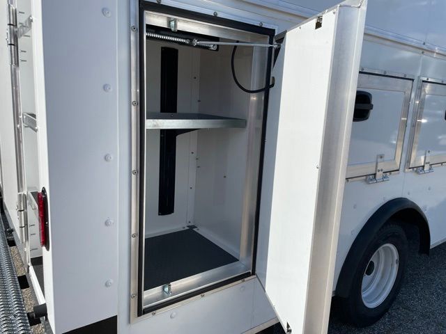 New 2027 Ford E-350 Cutaway - photo 57