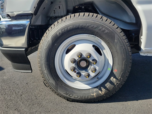 New 2026 Ford E-350 Cutaway - photo 19