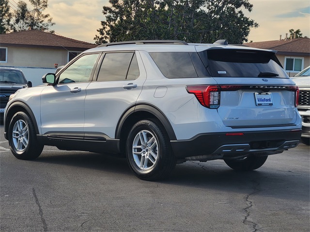 New 2026 Ford Explorer - photo 2