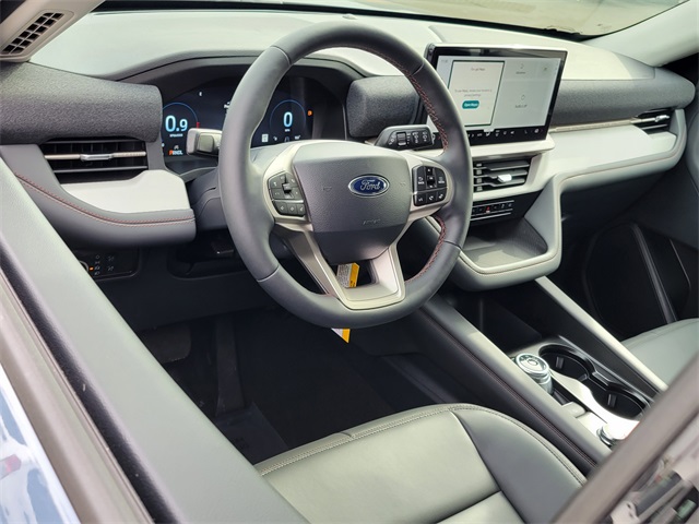 New 2026 Ford Explorer ACTIV - photo 4