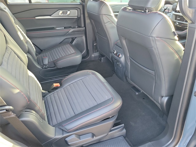 New 2026 Ford Explorer ST-Line - photo 17