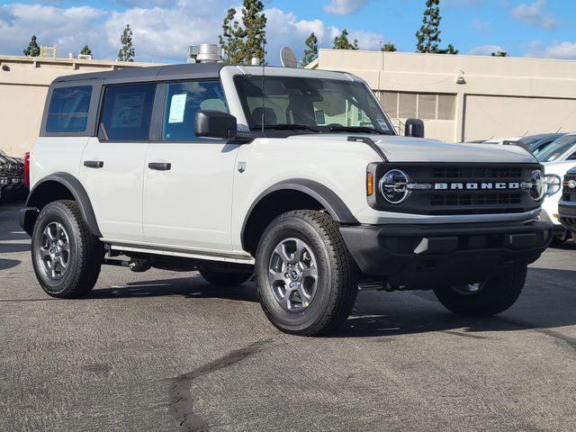 New 2026 Ford Bronco - photo 2