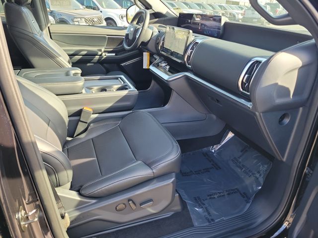 New 2026 Ford Expedition Platinum - photo 16