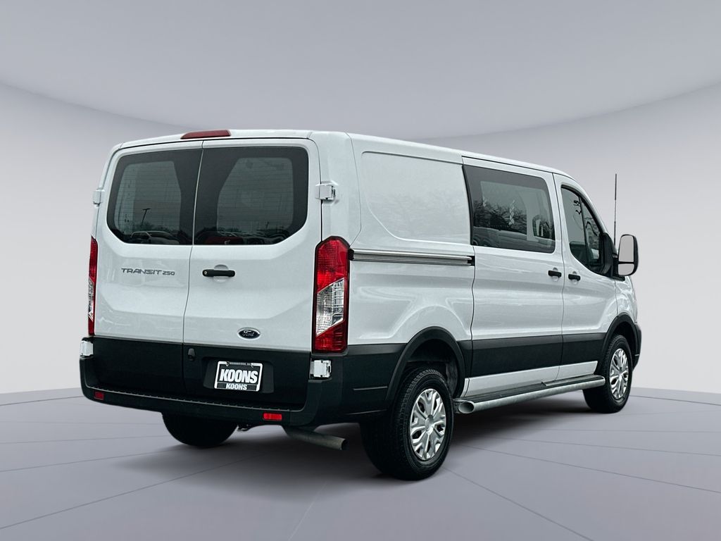 Used 2023 Ford Transit 250 - photo 2