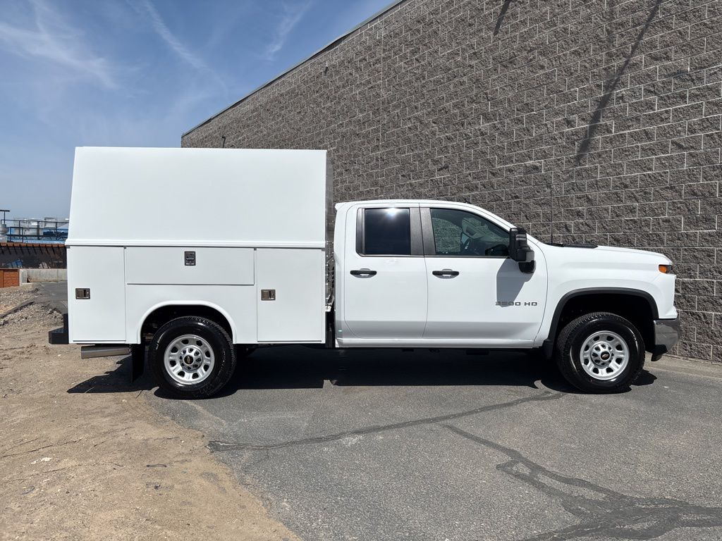 New 2025 Chevrolet Silverado 3500 - photo 2