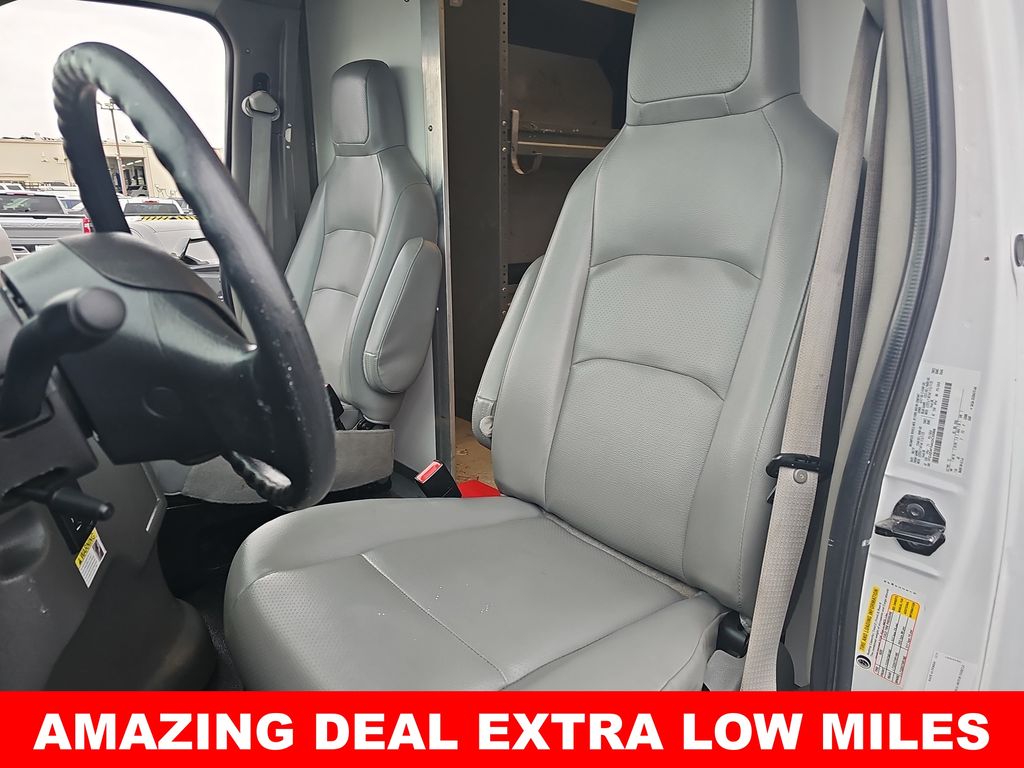 Used 2019 Ford E-450 Cutaway - photo 13
