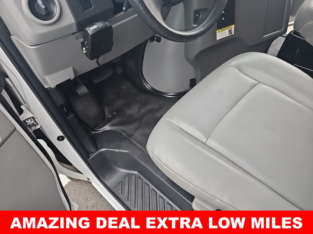 Used 2019 Ford E-450 Cutaway - photo 14