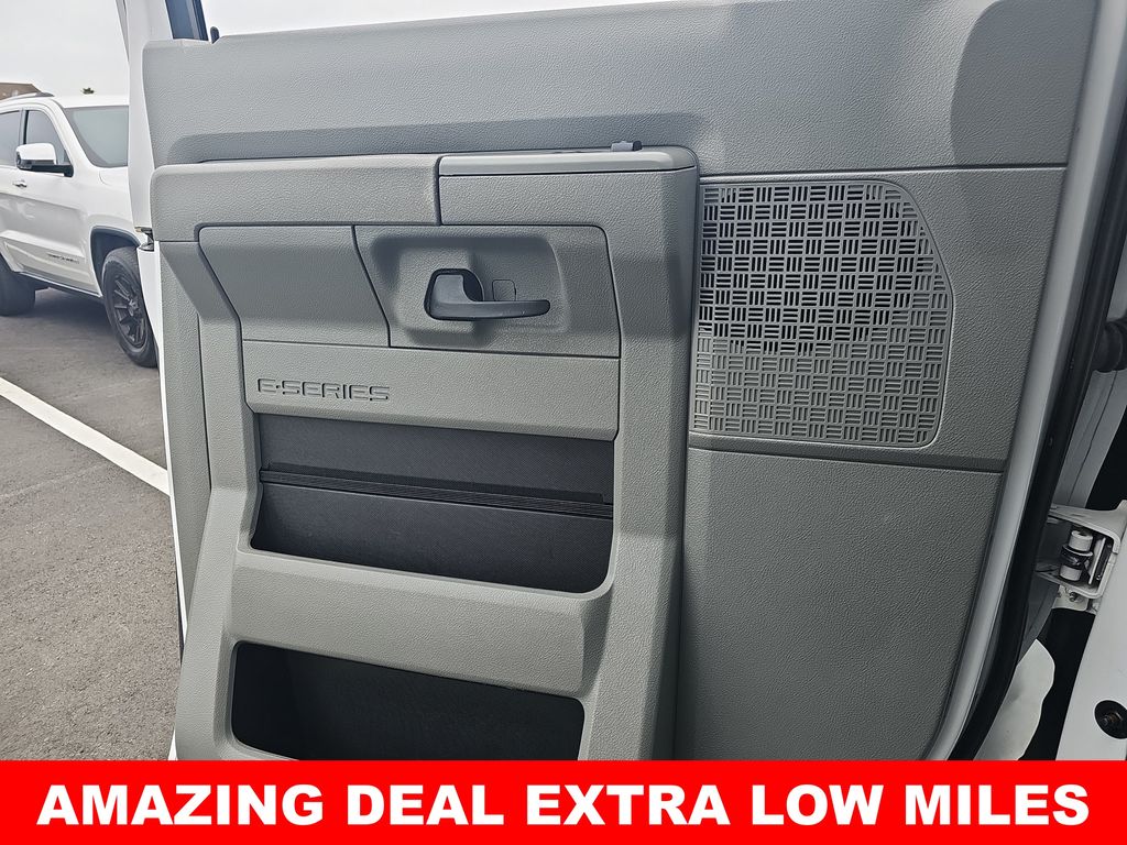 Used 2019 Ford E-450 Cutaway - photo 24