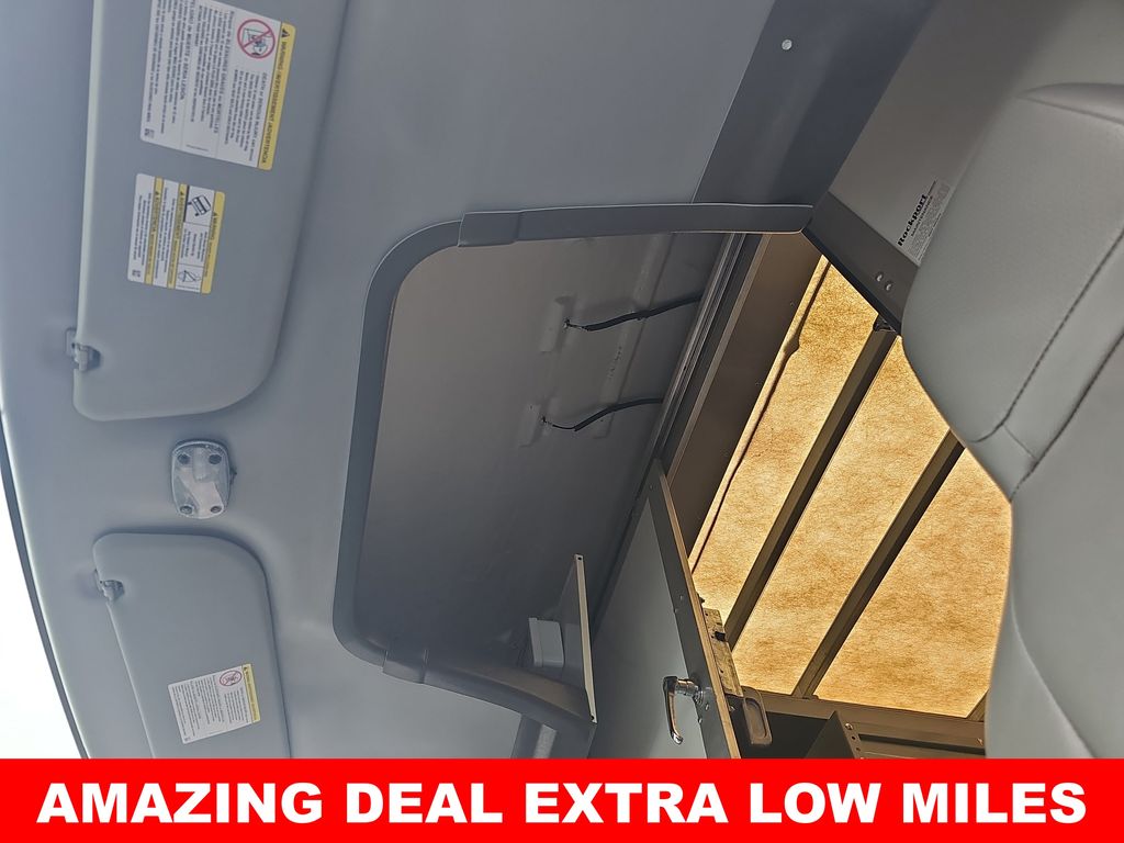 Used 2019 Ford E-450 Cutaway - photo 27