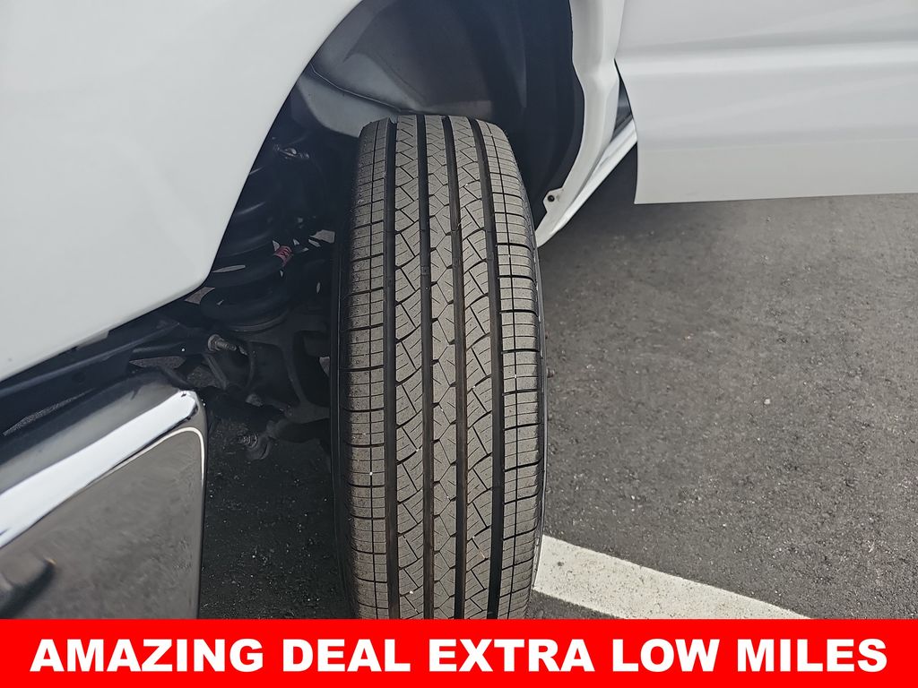 Used 2019 Ford E-450 Cutaway - photo 30