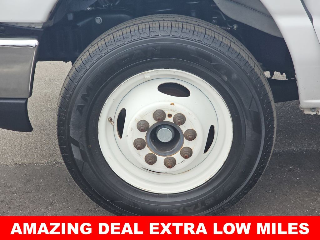 Used 2019 Ford E-450 Cutaway - photo 31