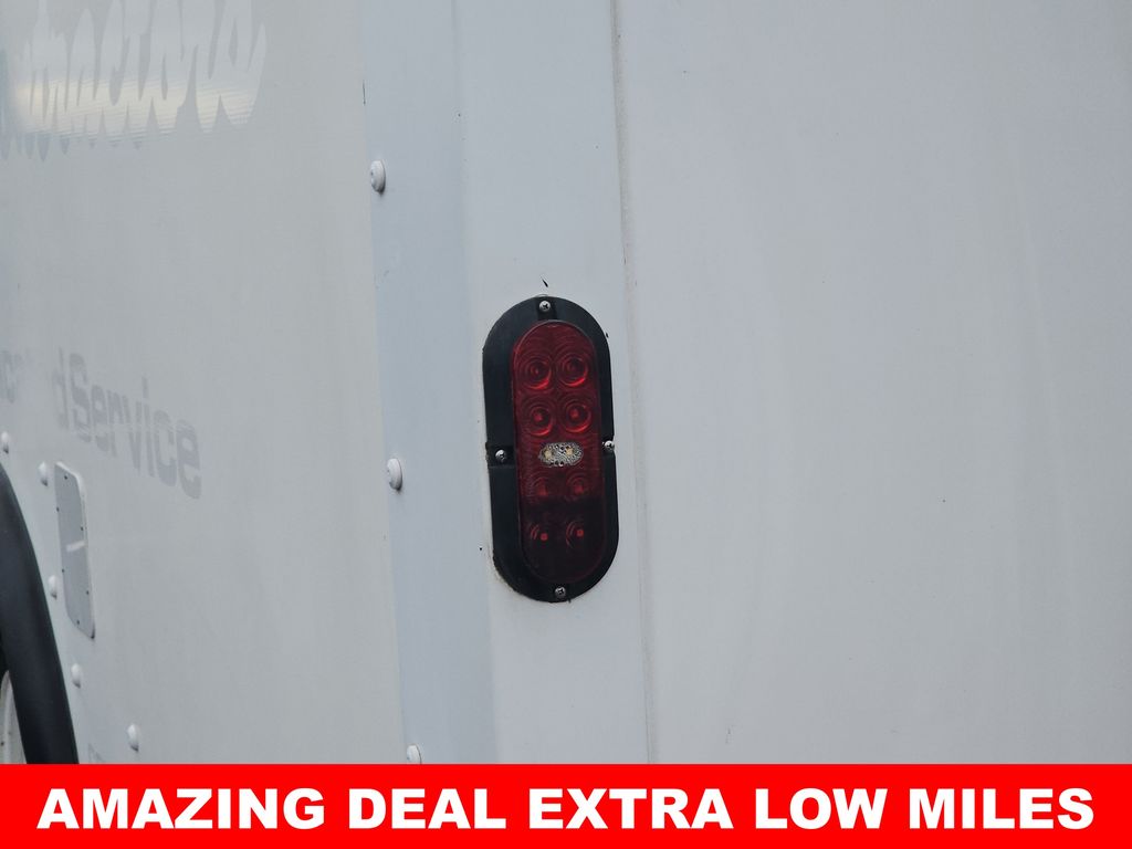Used 2019 Ford E-450 Cutaway - photo 37