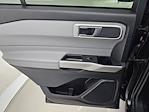 Used 2022 Ford Explorer XLT thumbnail 9