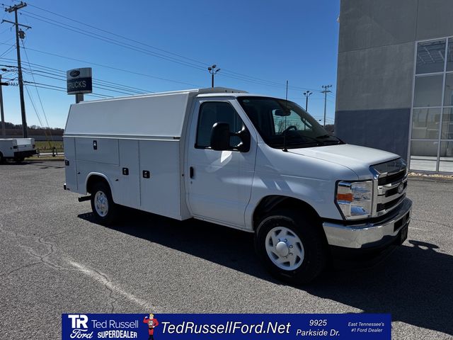 New 2026 Ford E-350 Cutaway - photo 3