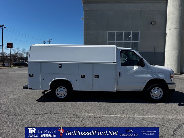 New 2026 Ford E-350 Cutaway - photo 3