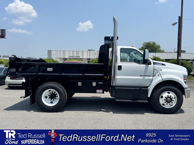 New 2025 Ford F-650 - photo 2