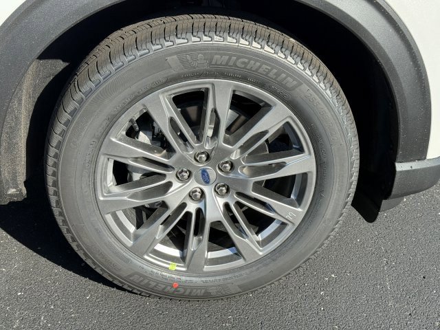 New 2026 Ford Explorer ACTIV - photo 8