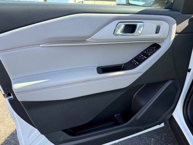 New 2026 Ford Explorer ACTIV - photo 9