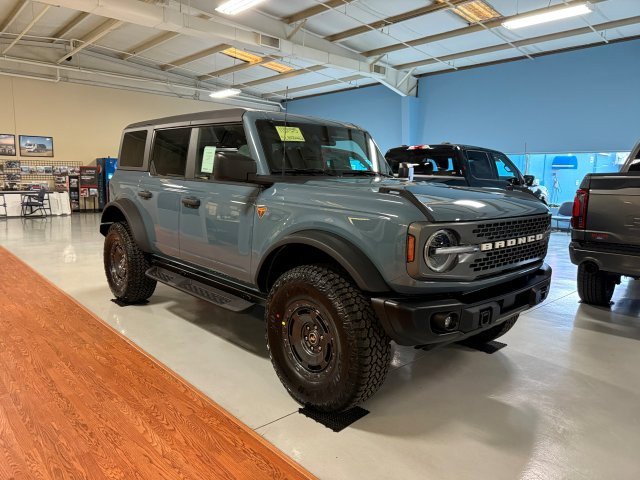 New 2025 Ford Bronco - photo 1