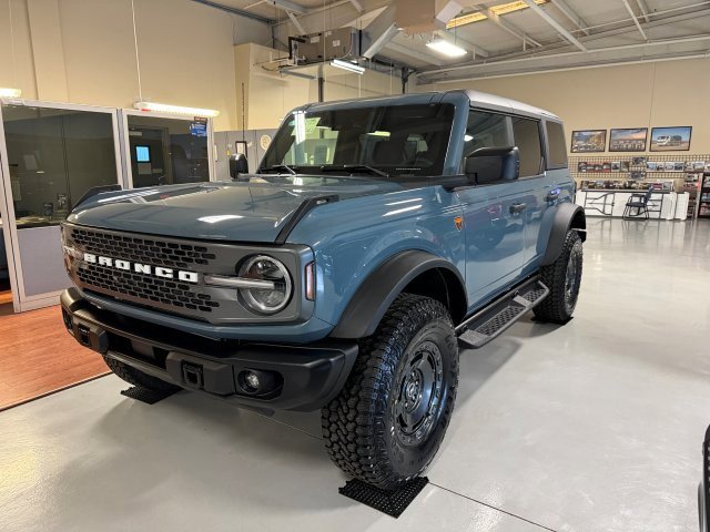 New 2025 Ford Bronco Badlands - photo 3