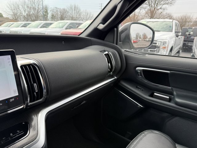New 2026 Ford Expedition Platinum - photo 22