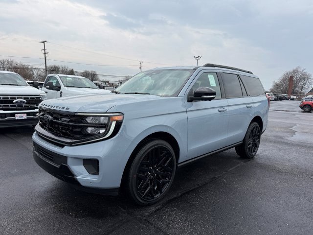 New 2026 Ford Expedition - photo 2