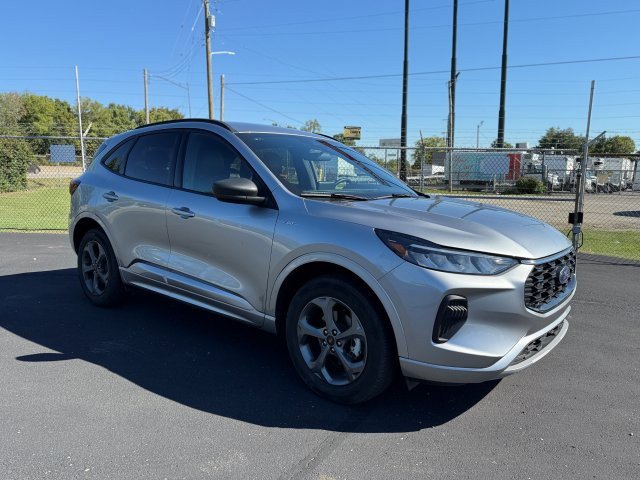 Used 2024 Ford Escape - photo 1